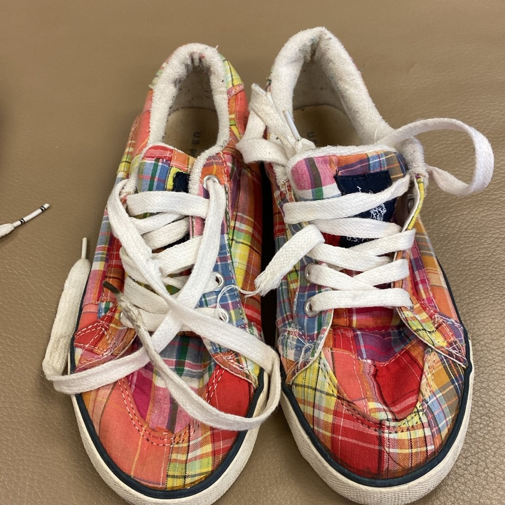 Vans Womens 8 and US PoloAssn 7 Vintage Sneakers- 2 pairs included - Picture 7 of 13